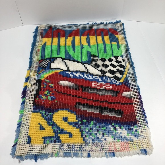 Jeff Gordon #24 Handmade Rug, 19”x28”, Multicolored, Area Rug/Mat - Picture 4 of 6